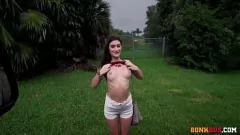 تشغيل جوع ماي ميلانو الذي لا يشبع للمال وبعض المهارات الخطيرة في هذا الإباحية المتشددين بدقة 4K