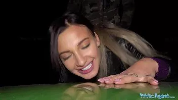 Redare Ea stie sa iti ofere multa placere zilnic