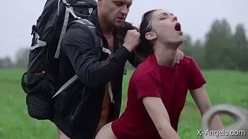 Abspielen Schnell auf dem Feld vom geilen Lover gefickt