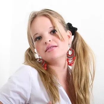 pornstar Kissy Darling