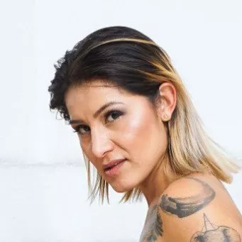 pornstar Camila Santos