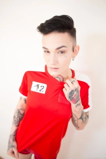 pornstar Slim Poke