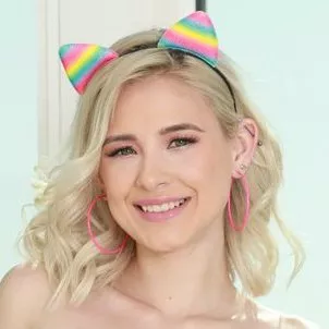 pornstar Jessie Saint