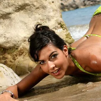 pornstar Lou Charmelle